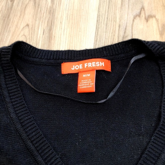 Joe Fresh Sweater - Picture 5 of 5